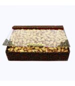 پسته اکبری زعفرانی 700 گرم جعبه ترمه