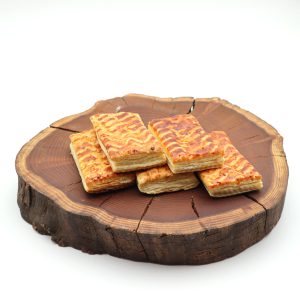 شیرینی گاتا کره ای مخصوص رویال