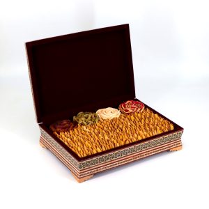 جعبه کادویی پسته و گل رز خاتم