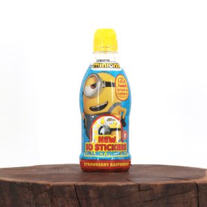 نوشیدنی توت فرنگی و تمشک مینیون کودک